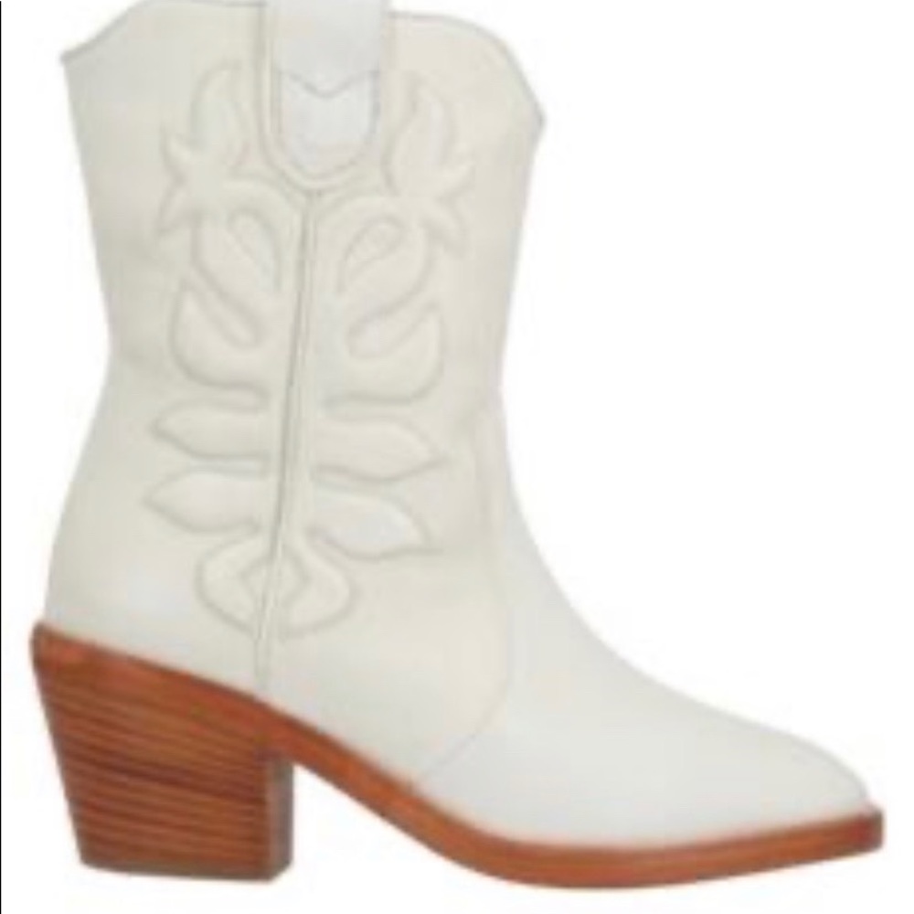 Ankle boot